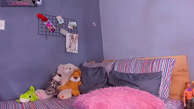tiffbeatiful online show from 02-20-25, 03:23