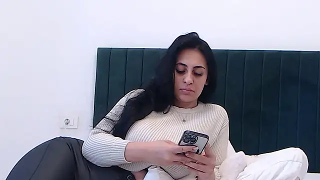 Snapshot of Aimeclark chatting on 01-12-26, 09:05 Aimeclark online show from 01-12-26, 09:05