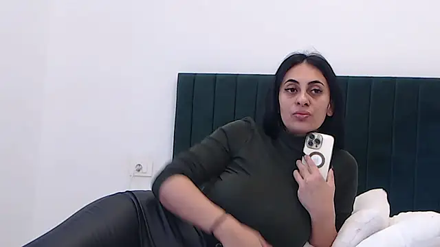 Snapshot of Aimeclark chatting on 11-22-25, 08:46 Aimeclark online show from 11-22-25, 08:46