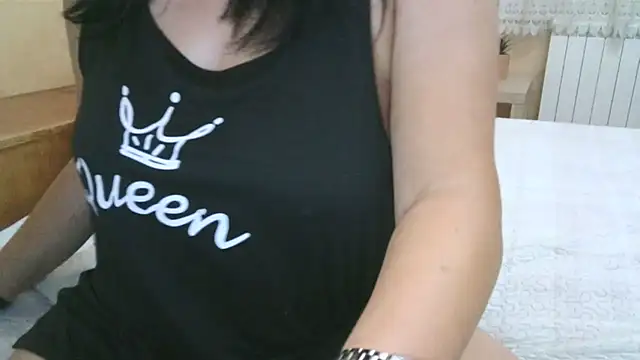 Snapshot of Hornymom42 chatting on 10-01-25, 07:07 Hornymom42 online show from 10-01-25, 07:07