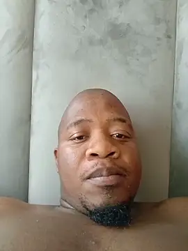 Snapshot of shotgunDee chatting on 11-24-25, 08:36 shotgunDee online show from 11-24-25, 08:36