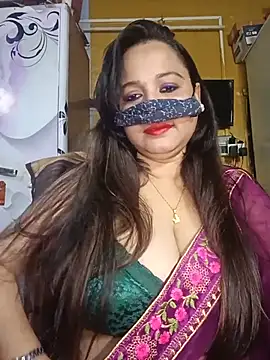 Snapshot of albelasummi702 chatting on 06-15-26, 03:51 albelasummi702 online show from 06-15-26, 03:51