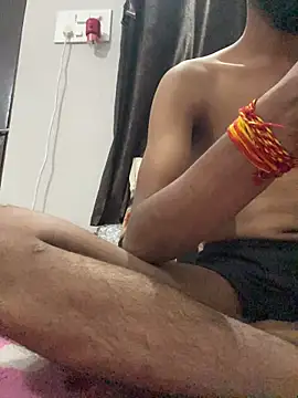 Snapshot of yourluckyfuckboy chatting on 12-18-25, 04:22 yourluckyfuckboy online show from 12-18-25, 04:22