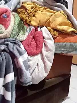 Snapshot of loba9706 chatting on 02-10-26, 06:12 loba9706 online show from 02-10-26, 06:12