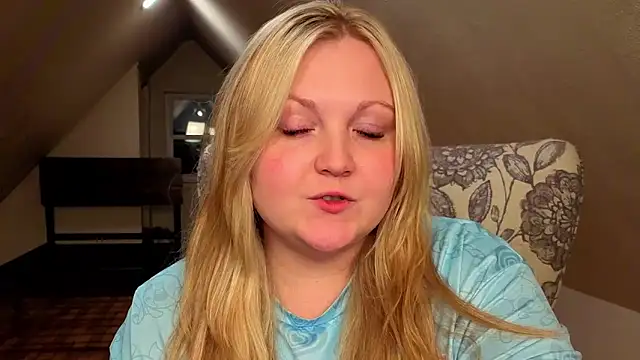 PhatAssBlond online show from 05-05-26, 03:42