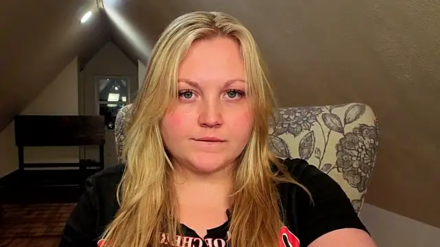 PhatAssBlond online show from 05-07-26, 02:49