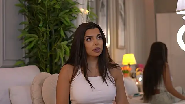 NicoleCellini online show from 04-18-26, 06:43