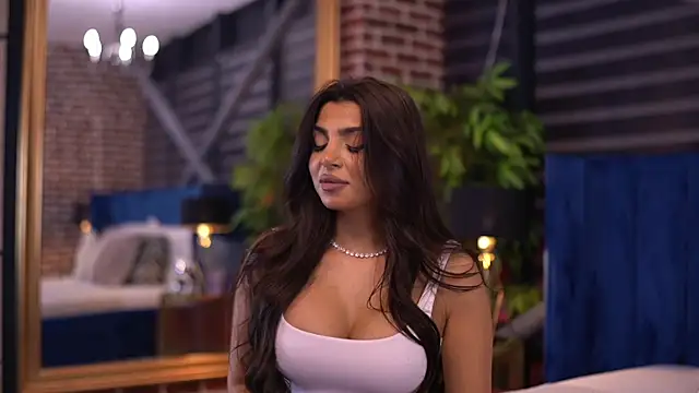 Snapshot of NicoleCellini chatting on 11-01-25, 07:08 NicoleCellini online show from 11-01-25, 07:08