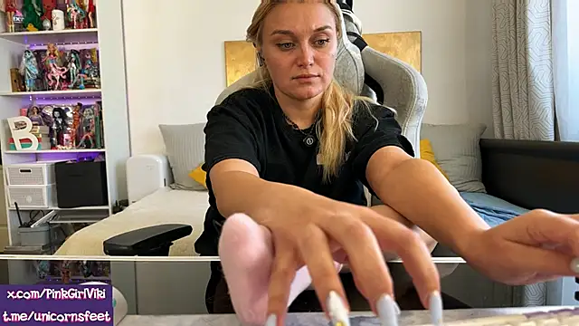 unicornsfeet online show from 09-13-25, 09:20