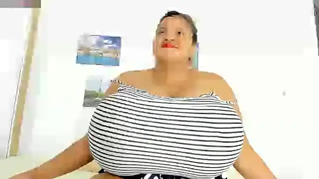 bigmom69  online show from 02-10-25, 03:53