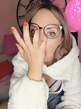 Jade Emeraud online show from 05-12-26, 06:58