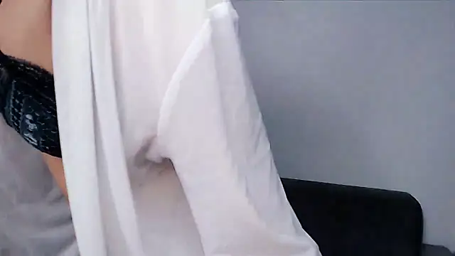 phuong-anh1709 online show from 01-14-26, 05:44