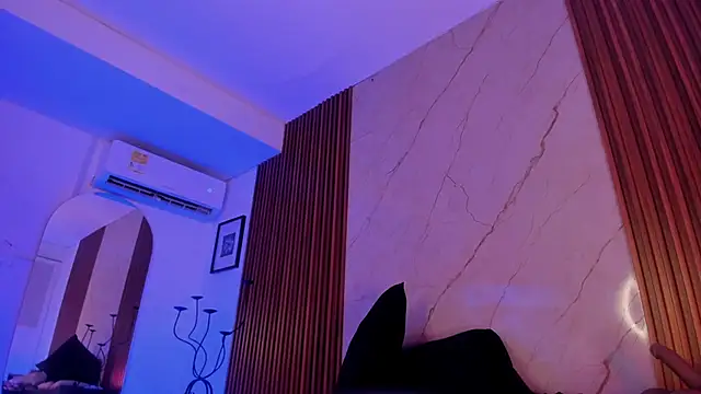 Emiilycollins online show from 11-15-25, 02:26