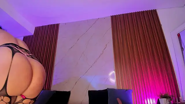 Emiilycollins online show from 02-17-25, 09:54