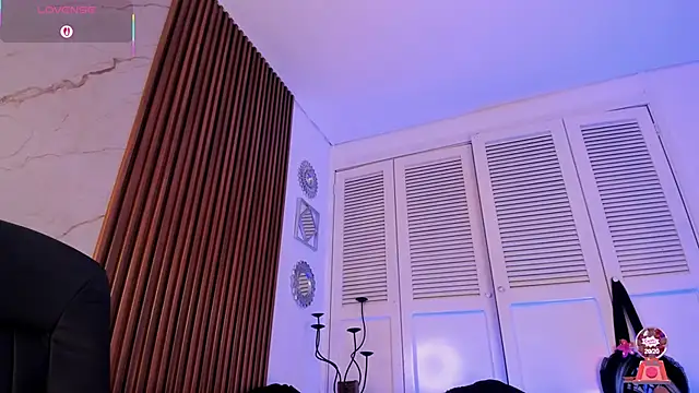 Snapshot of Emiilycollins chatting on 02-21-26, 03:30 Emiilycollins online show from 02-21-26, 03:30