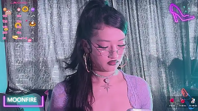 Snapshot of moonfiredancer chatting on 11-07-25, 06:45 moonfiredancer online show from 11-07-25, 06:45