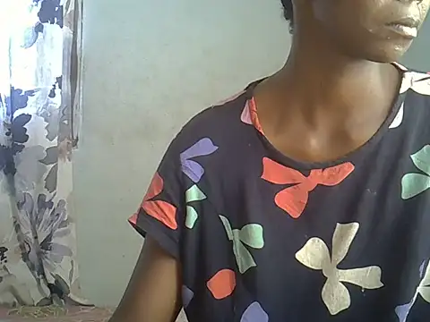 ElianeHot online show from 05-20-26, 11:51