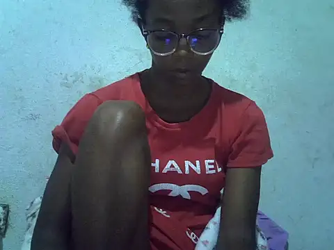 ElianeHot online show from 04-15-26, 06:34