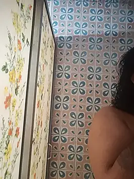 Snapshot of Alisteresa_ chatting on 07-05-26, 11:22 Alisteresa online show from 07-05-26, 11:22