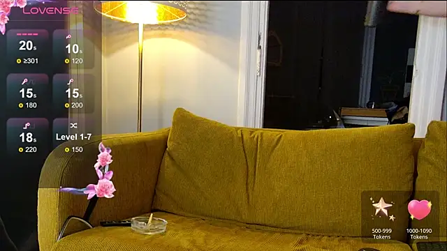 Snapshot of Azurea69 chatting on 03-01-25, 01:22 Azurea69 online show from 03-01-25, 01:22