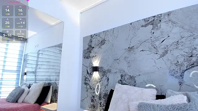 LIZ HOLMES online show from 11-22-25, 12:04