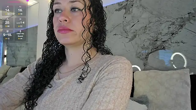 LIZ HOLMES online show from 11-06-25, 11:36