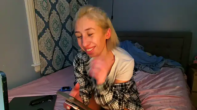 petitebarbiexxx online show from 03-19-25, 05:19