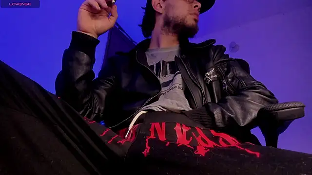 Snapshot of s_sven03 chatting on 02-04-26, 05:35 s sven03 online show from 02-04-26, 05:35