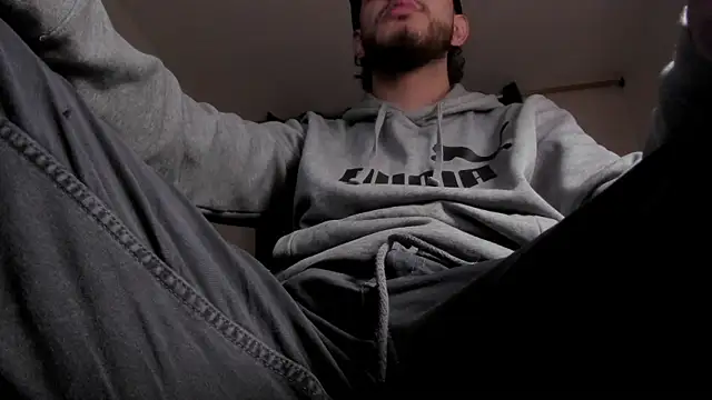 s sven03 online show from 06-18-26, 11:43