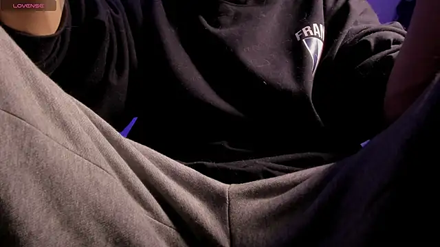 Snapshot of s_sven03 chatting on 02-23-26, 02:35 s sven03 online show from 02-23-26, 02:35