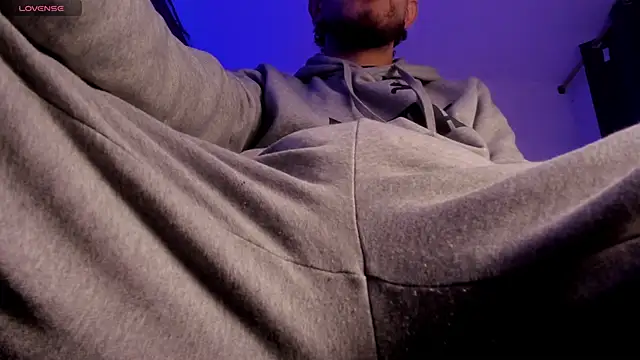 Snapshot of s_sven03 chatting on 02-20-26, 06:37 s sven03 online show from 02-20-26, 06:37