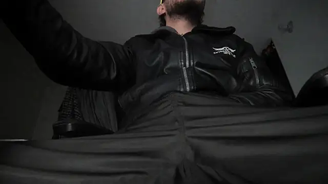 s sven03 online show from 09-18-25, 08:06