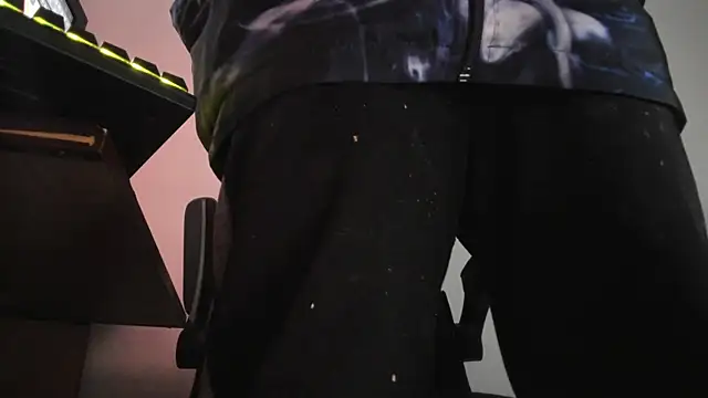 s sven03 online show from 11-10-25, 07:35