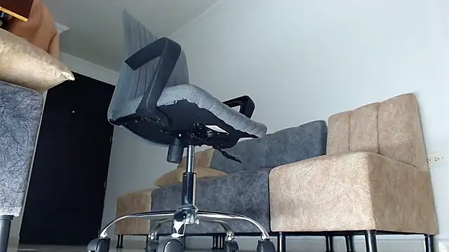 Valenn rey online show from 03-06-26, 07:31