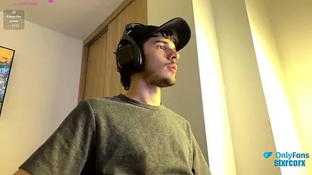 ilytheo online show from 10-08-25, 07:32