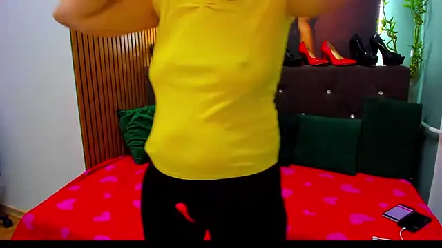 Lilly hott online show from 10-09-25, 05:57