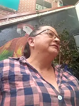 Snapshot of Vivianmature chatting on 09-18-25, 03:59 Vivianmature online show from 09-18-25, 03:59