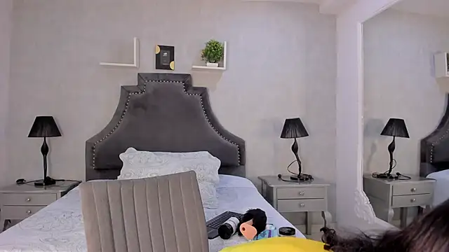 Snapshot of Rubi_Sky chatting on 11-01-25, 04:19 Rubi Sky online show from 11-01-25, 04:19