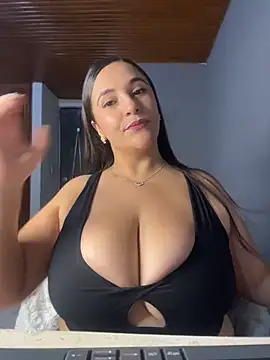 Taylortits online show from 05-04-26, 01:03