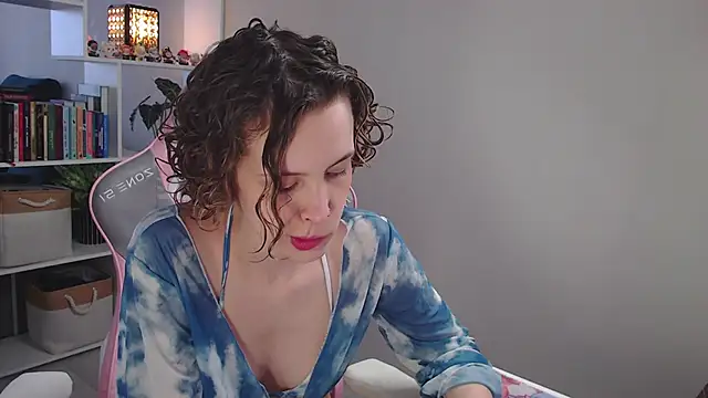 Snapshot of milly_ross chatting on 02-10-25, 07:47 milly ross online show from 02-10-25, 07:47