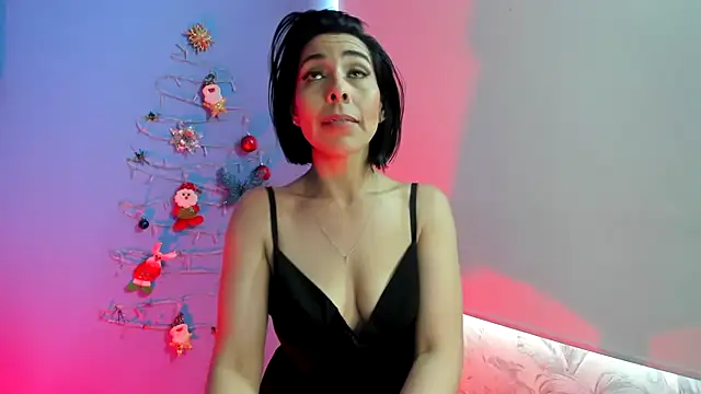 AdelleLennox cg online show from 12-18-24, 02:28