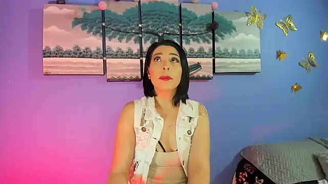 AdelleLennox cg online show from 02-05-25, 11:23