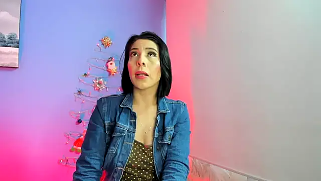 AdelleLennox cg online show from 12-27-24, 11:39