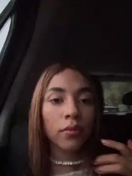 pretty pettite online show from 12-22-25, 11:05