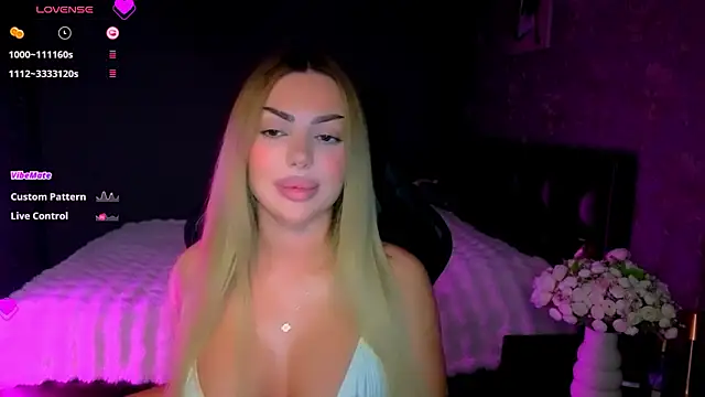 babyleilaa online show from 03-25-26, 09:46