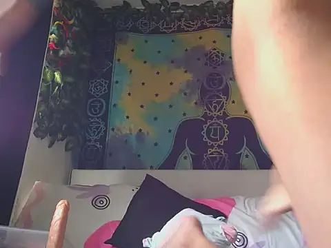 chanel 1041 online show from 04-12-26, 01:47