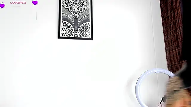 VeronicaTonu online show from 10-31-25, 02:46