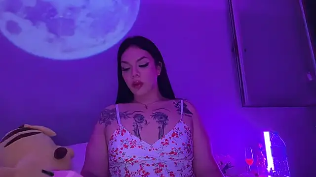 Its MadameGaby online show from 05-27-26, 02:08