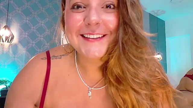 Snapshot of AmbarRoberts_ chatting on 10-11-25, 11:55 AmbarRoberts online show from 10-11-25, 11:55