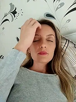 SophyGirl online show from 10-15-25, 12:46